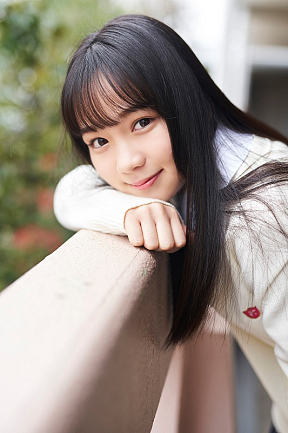 池本しおり (c)名児耶洋 / 集英社 週刊ヤングジャンプ