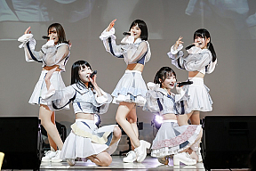 #ババババンビ主催ライブ「#馬馬馬子鹿サンリオピューロランドに参上するの巻。」より