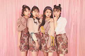 @ onefive  （左から）GUMI / KANO / MOMO / SOYO