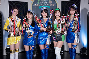 （写真左から）小柳 あずき、 名取 くるみ、 川瀬 もえ、 広瀬 晏夕、 長坂 有紗