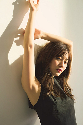 鈴木愛理(C)光文社／週刊FLASH 写真◎神藤剛