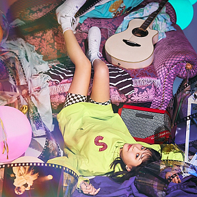 三阪咲「INDIES PERSONAL BEST」