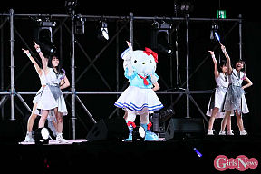 OCHA NORMA & ハローキティ