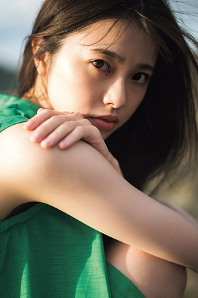 HKT48 地頭江音々1st写真集