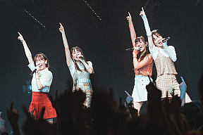 「@onefive LIVE 2022 -SPOTLIGHT-」より