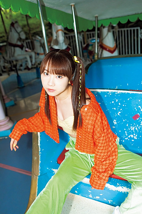 モーニング娘。’23 石田亜佑美 写真集 『Are you Ready me』より
