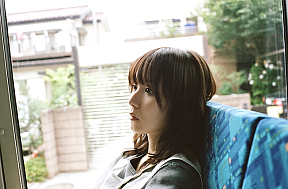 松岡茉優(撮影/仲野太賀)