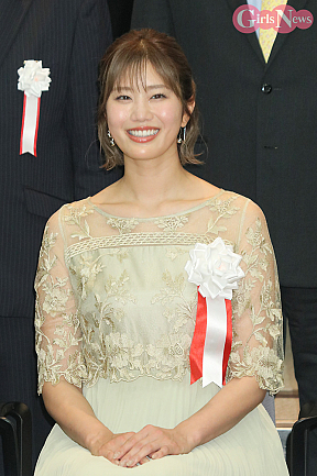 稲村亜美