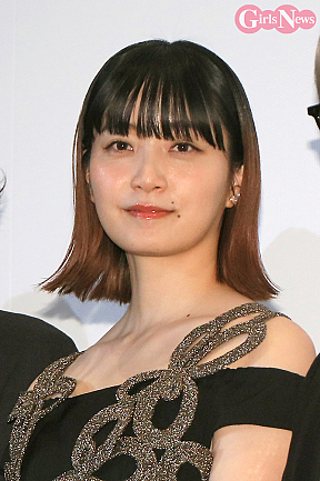 深川麻衣