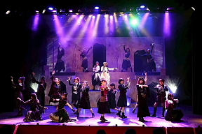 舞台「イリス・ノワール -魔鏡のクリス-」