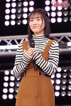 八木美樹(万津美波 役)