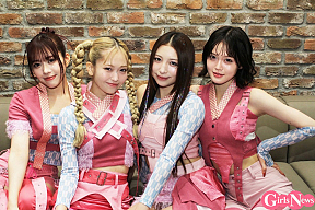 @onefive.  （左から）KANO、MOMO、GUMI、SOYO