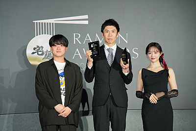 「大島」店主（中央）