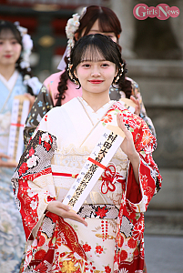 花田藍衣