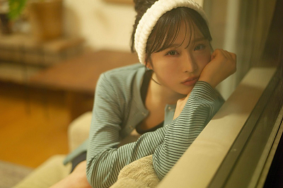 小栗有以カレンダー先行カットより