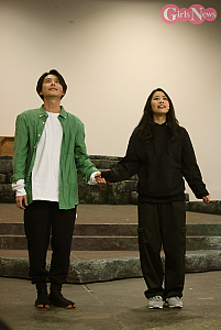 小池徹平屋比久知奈