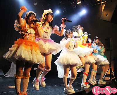 「LinQ 跳ねるならね♡うまYearライブ」より