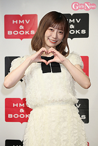 東村芽依