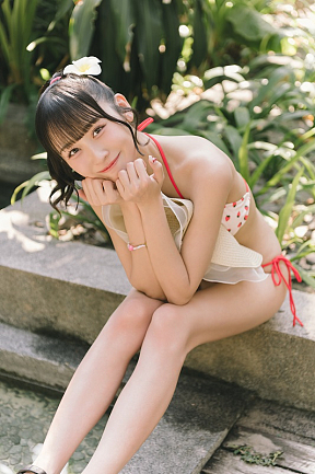 八木ひなた写真集『ありがとうの途中』より