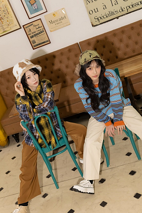 「グラビアザテレビジョンvol.83」より　(C)KADOKAWA／写真：西村康