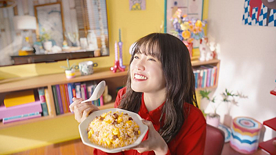 『本格炒め炒飯®』新TVCM「25年ずーっと売上No.1」篇