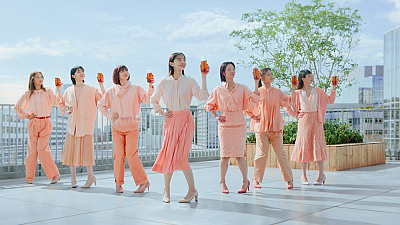 「ブレンディ®」 マイボトルスティック》TVCM『パッ!とシング&ダンス』篇