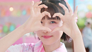 シーン7.とっておきのピンク色を目元に仕込んだ、原さんのかわいさあふれる表情をお楽しみください