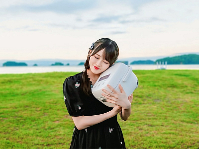 山根涼羽