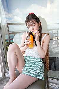 私立恵比寿中学桜井えま1st写真集「あざと未満」先行カット
