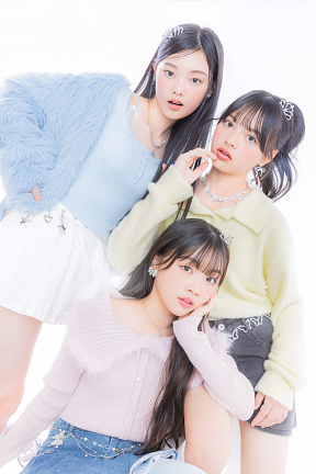 （上）長沼虹波、（中）上野みくも、 （下）篠島彩羽 （Photo/Fujii Daisuke）