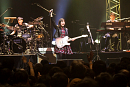 新山詩織